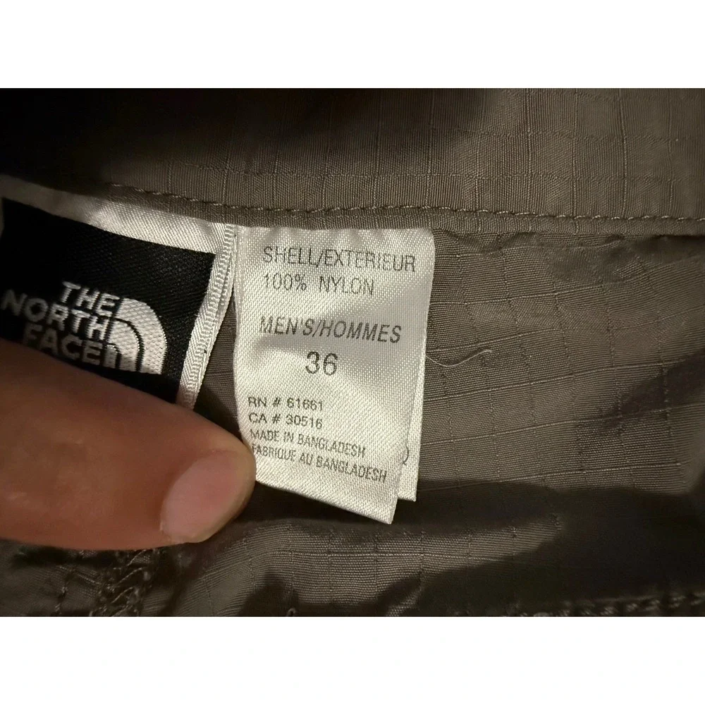 The North Face Convertible Hiking Pants Mens 36 Khaki Ripstop Nylon Zip Off